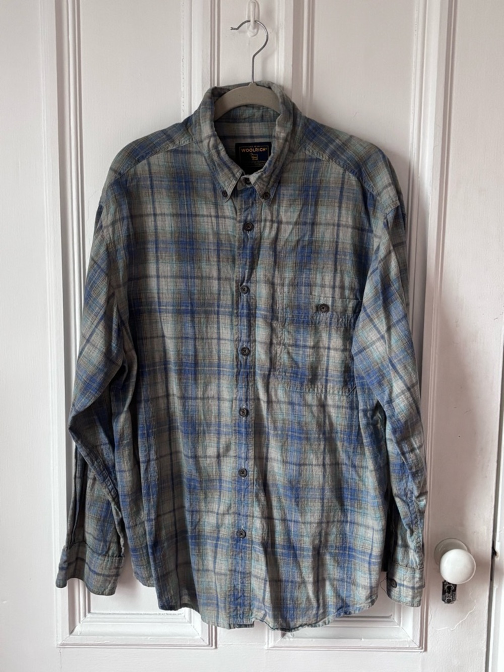 Men’s Woolrich Cotton Plaid Long Sleeve Button Front shirt Size Large
